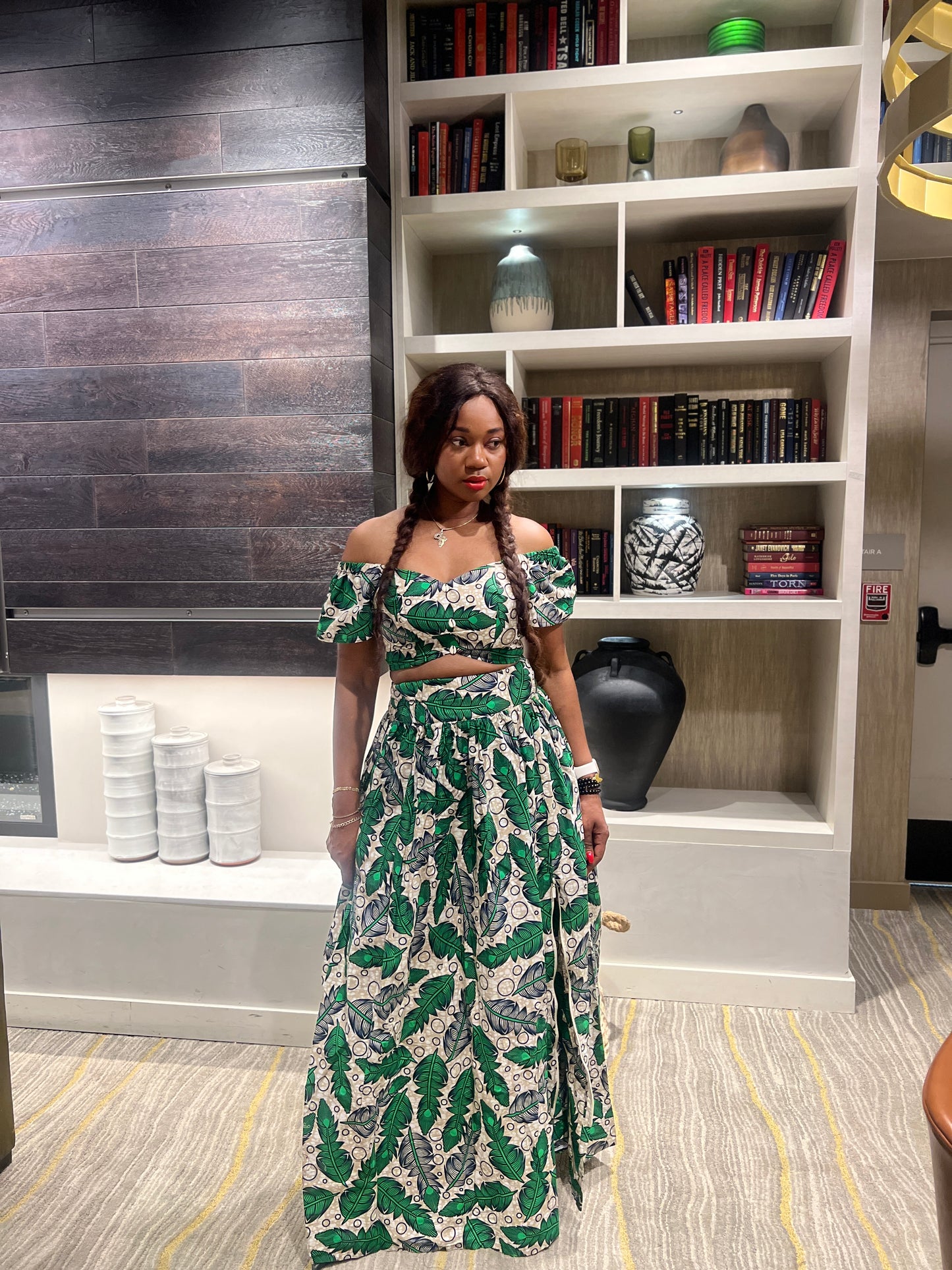 Malayka African printed Maxi Skirt 2 pieces. Skirt with zipper slit on the side, two side pockets and short sleeves crop top. For parties, weddings, birthdays, and major social events.